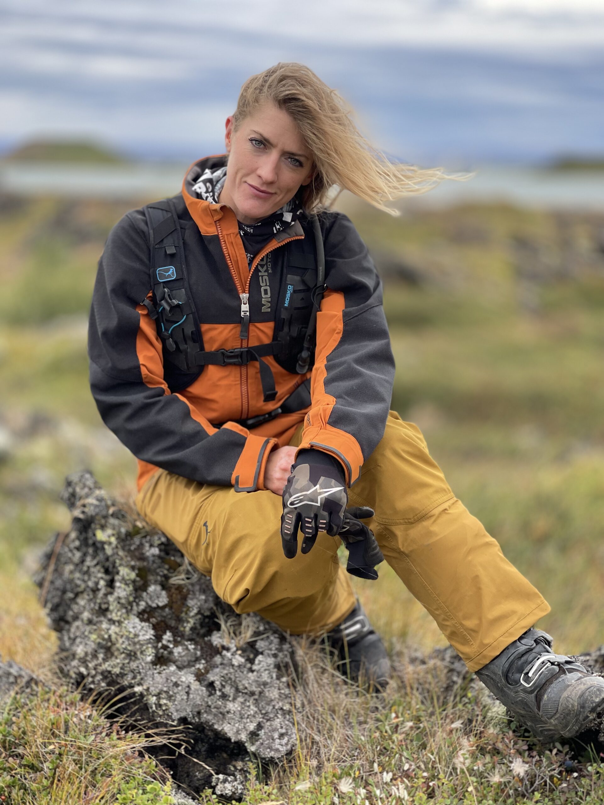 vanessa-ruck-raw-honest-iceland-mosko-moto